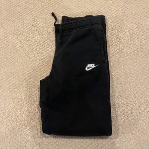 Youth Nike Black Sweatpants (XL)